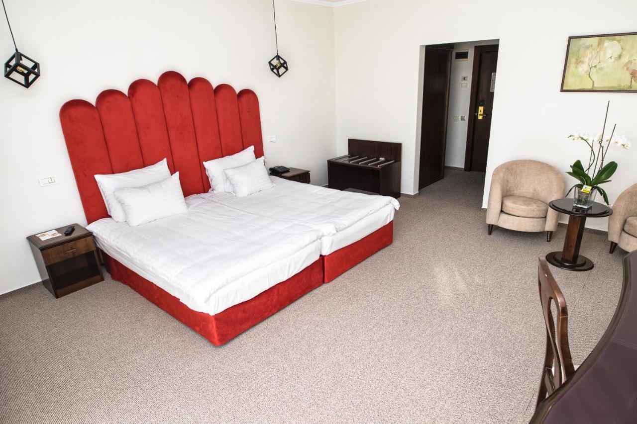 International Bucharest City Centre Hotel Bagian luar foto