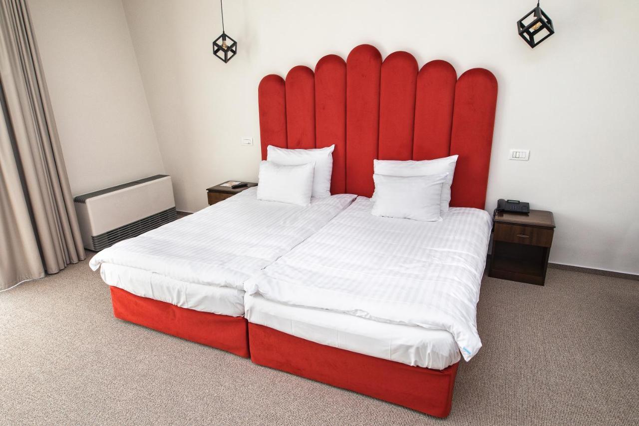 International Bucharest City Centre Hotel Bagian luar foto