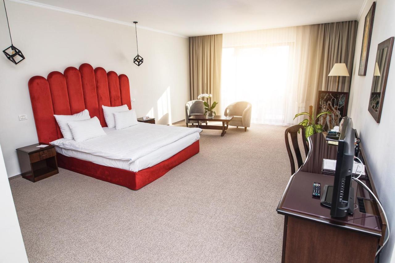 International Bucharest City Centre Hotel Bagian luar foto