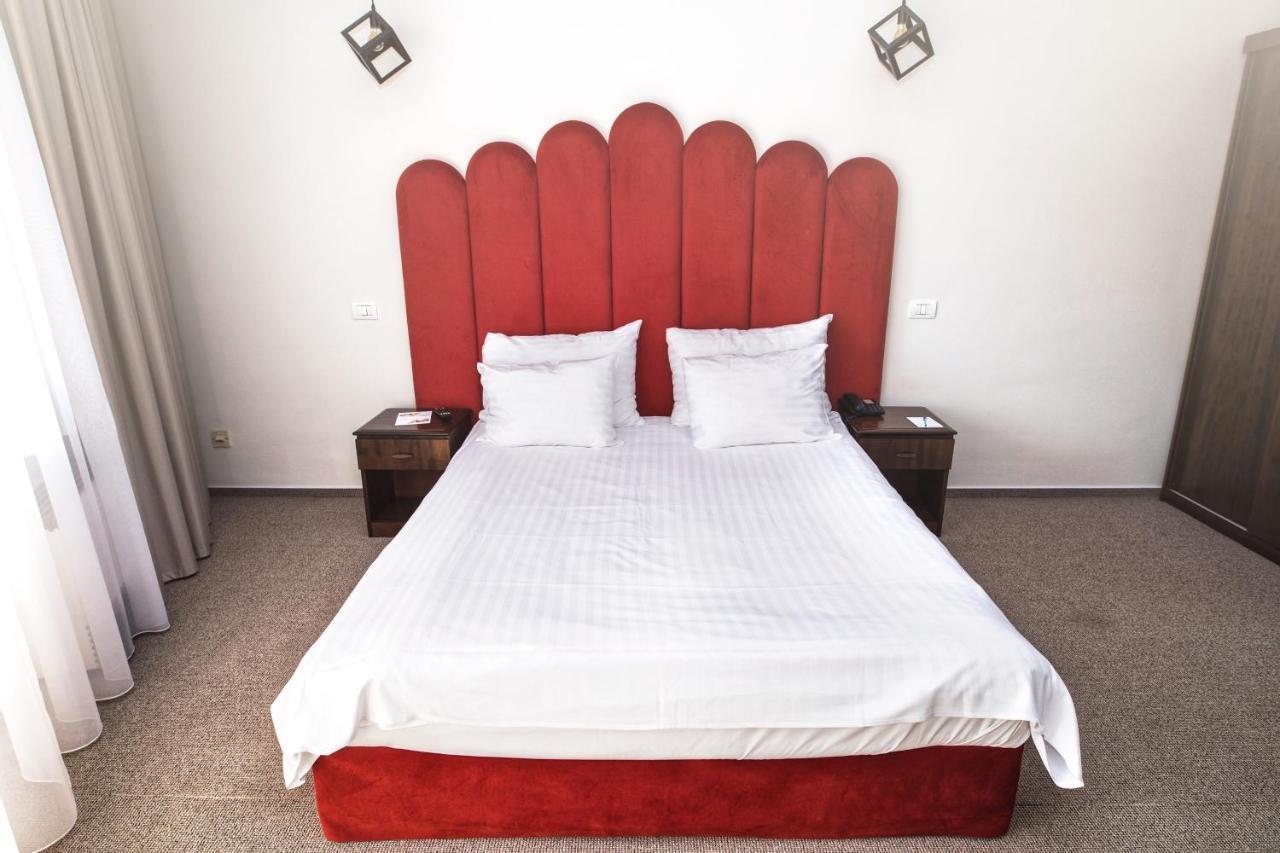 International Bucharest City Centre Hotel Bagian luar foto