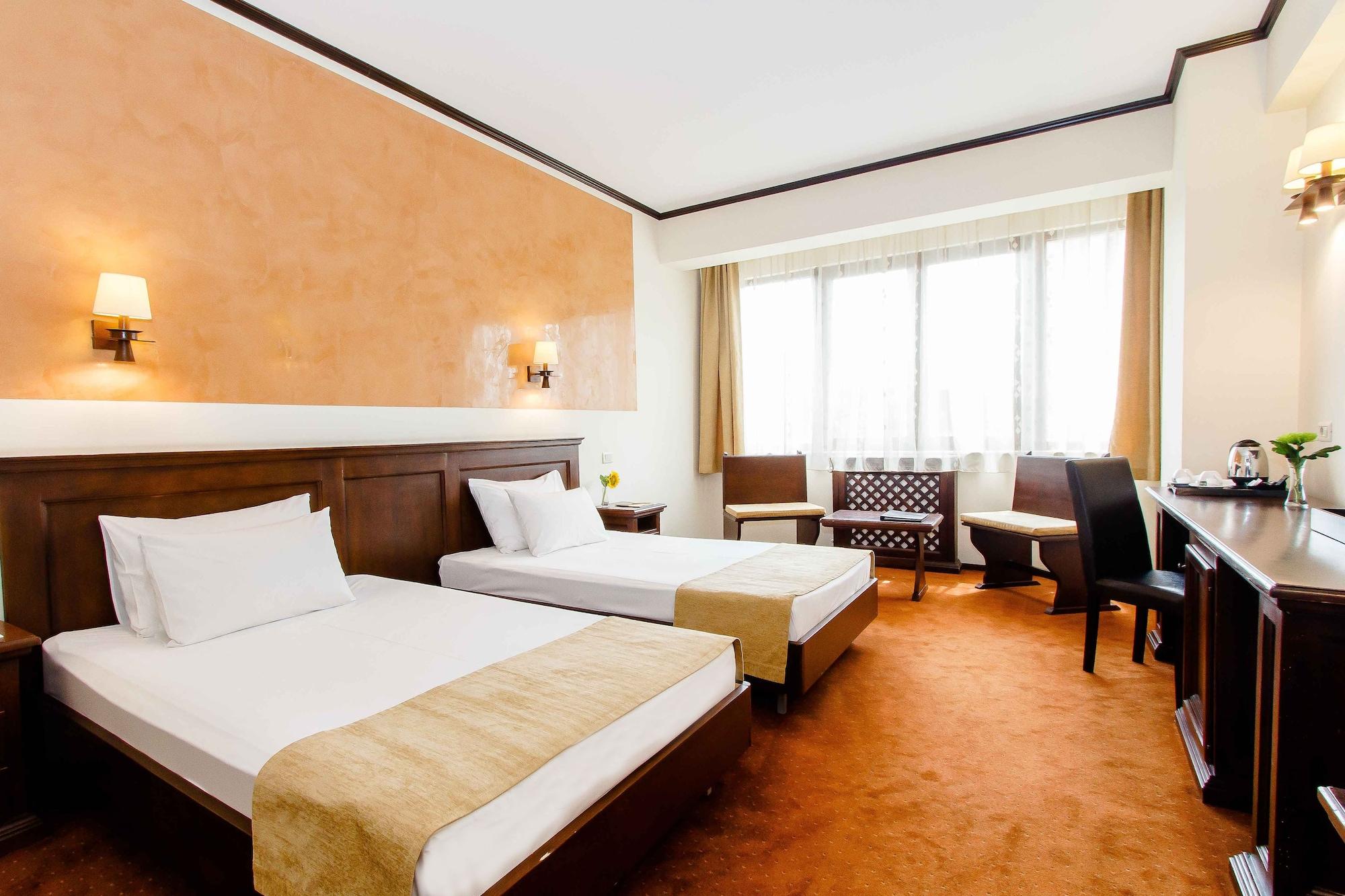 International Bucharest City Centre Hotel Bagian luar foto