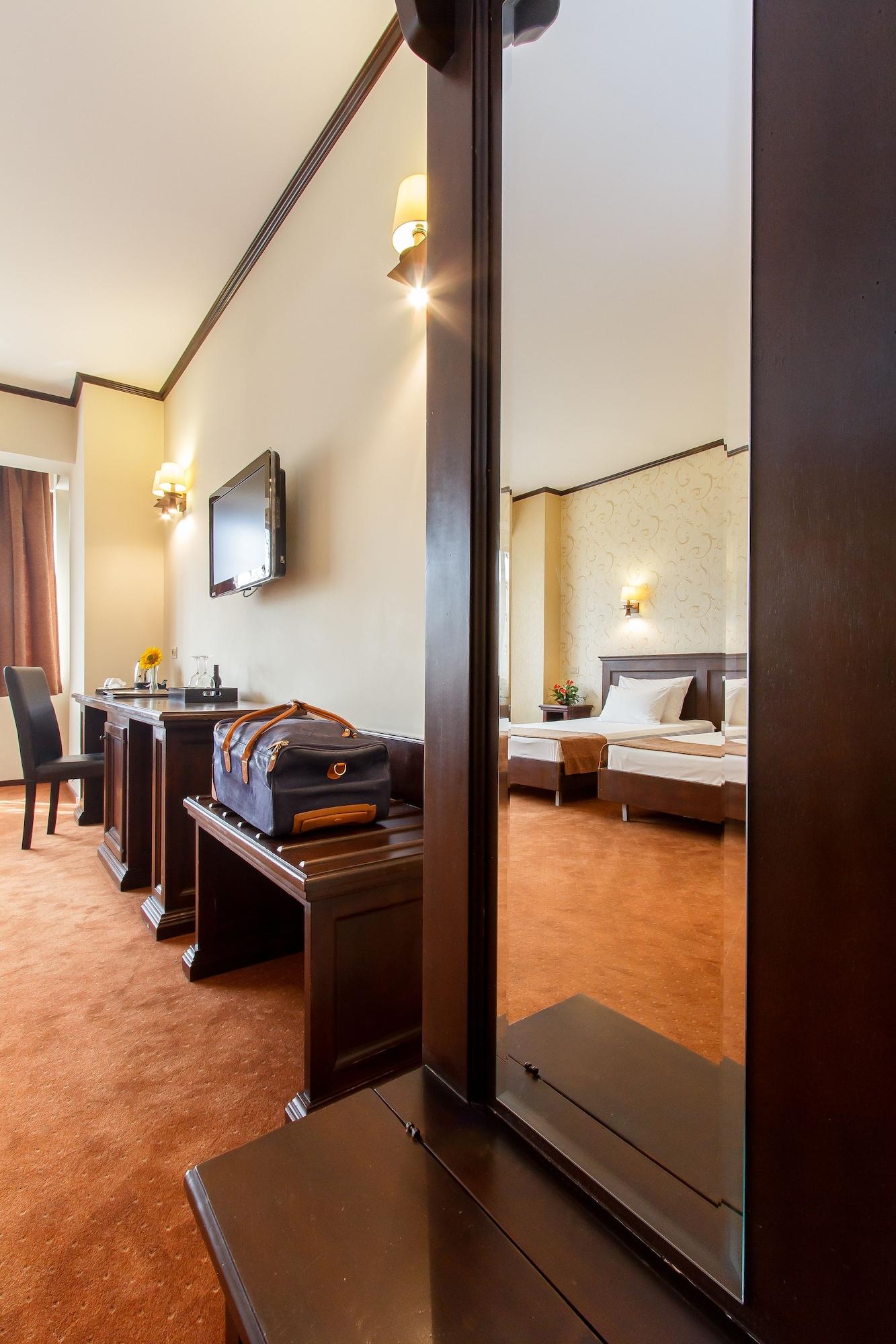 International Bucharest City Centre Hotel Bagian luar foto