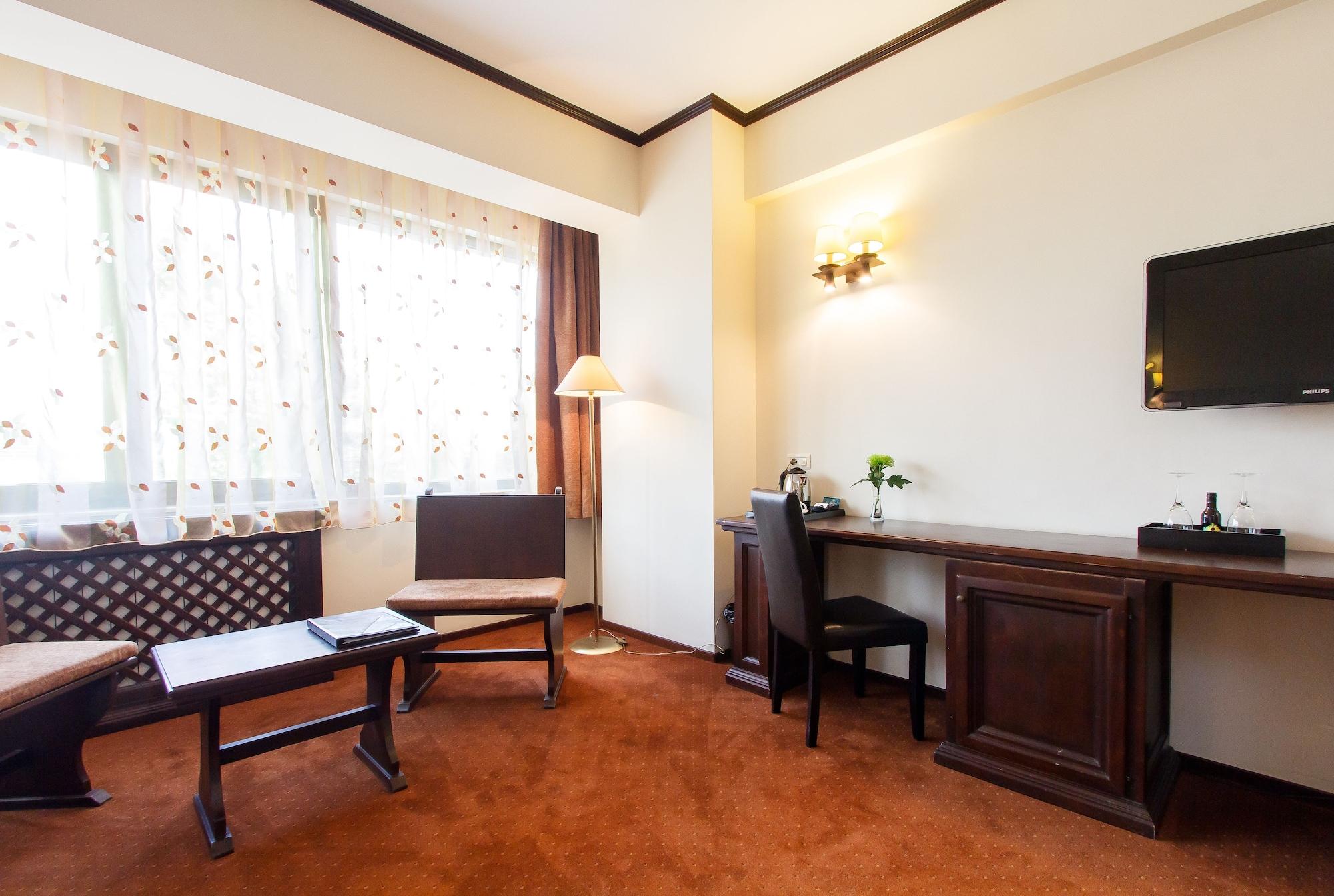 International Bucharest City Centre Hotel Bagian luar foto
