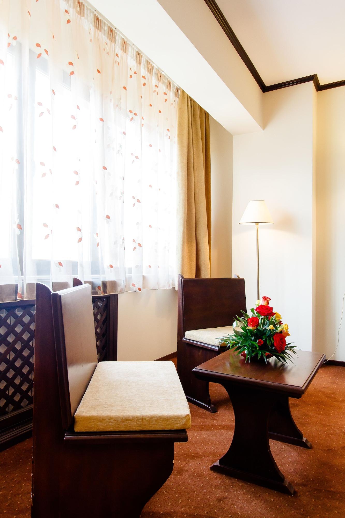 International Bucharest City Centre Hotel Bagian luar foto